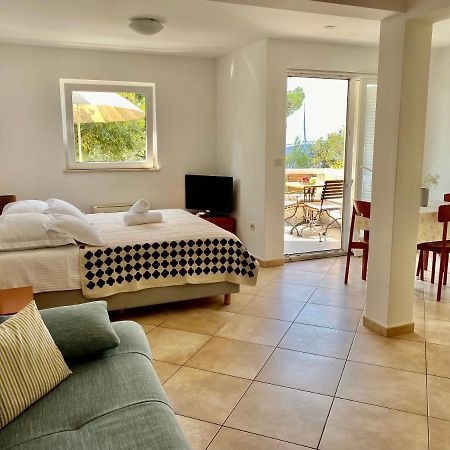 Apartments Villa Medic Brela Extérieur photo